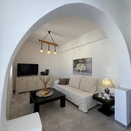 White House Naxos *