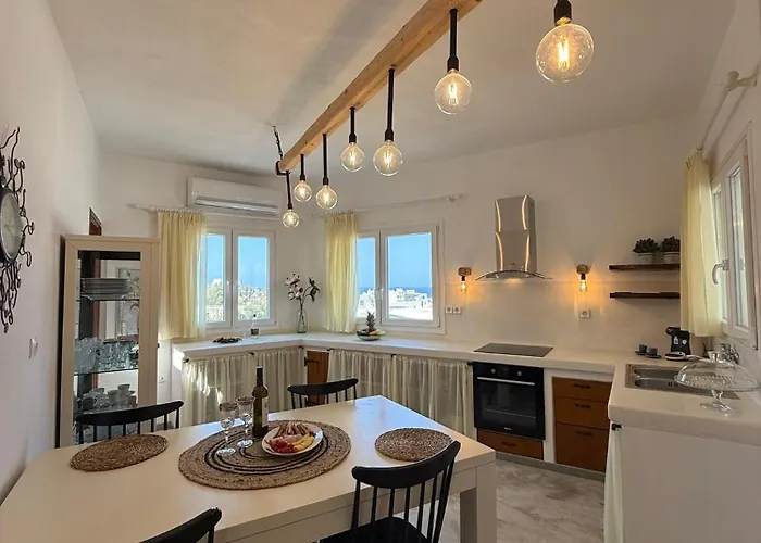 White House Naxos Apollon (Naxos)