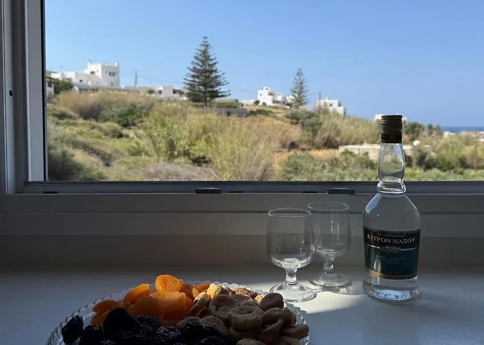 White House Naxos Apólon